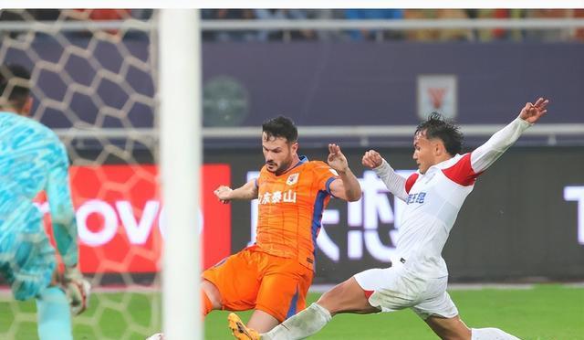 球胜国安, 雄主义的舞 球胜国安, 雄主义的舞