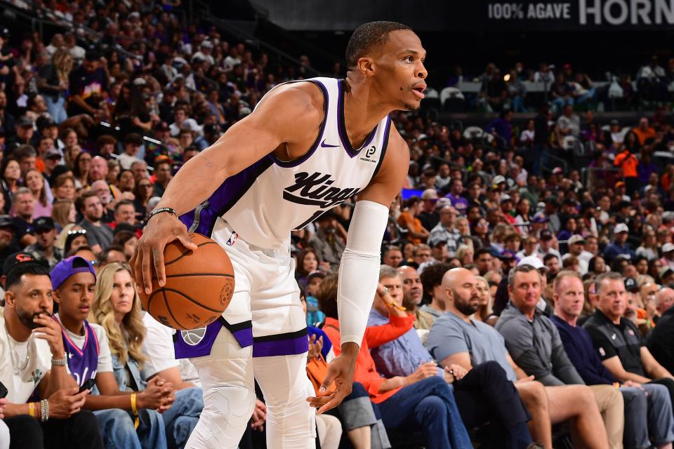 击败, 助攻, 中场休息回 击败, 助攻, 中场休息回